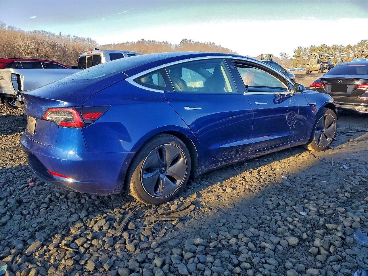 2020 Tesla Model 3 - Image 3