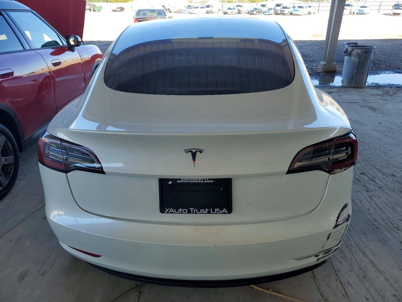 2023 Tesla Model 3 - Фото 6