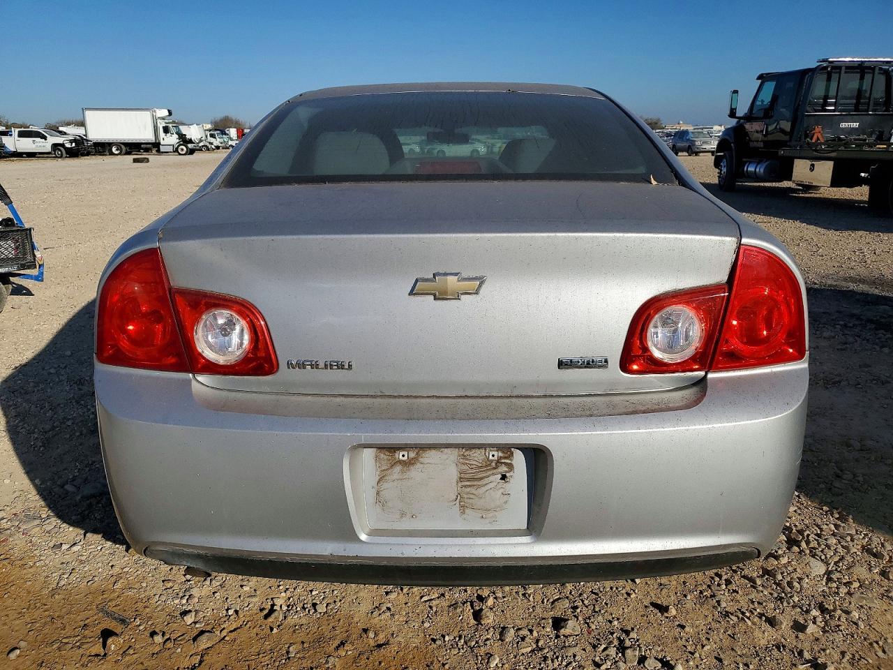 2011 Chevrolet Malibu Ls - Фото 6