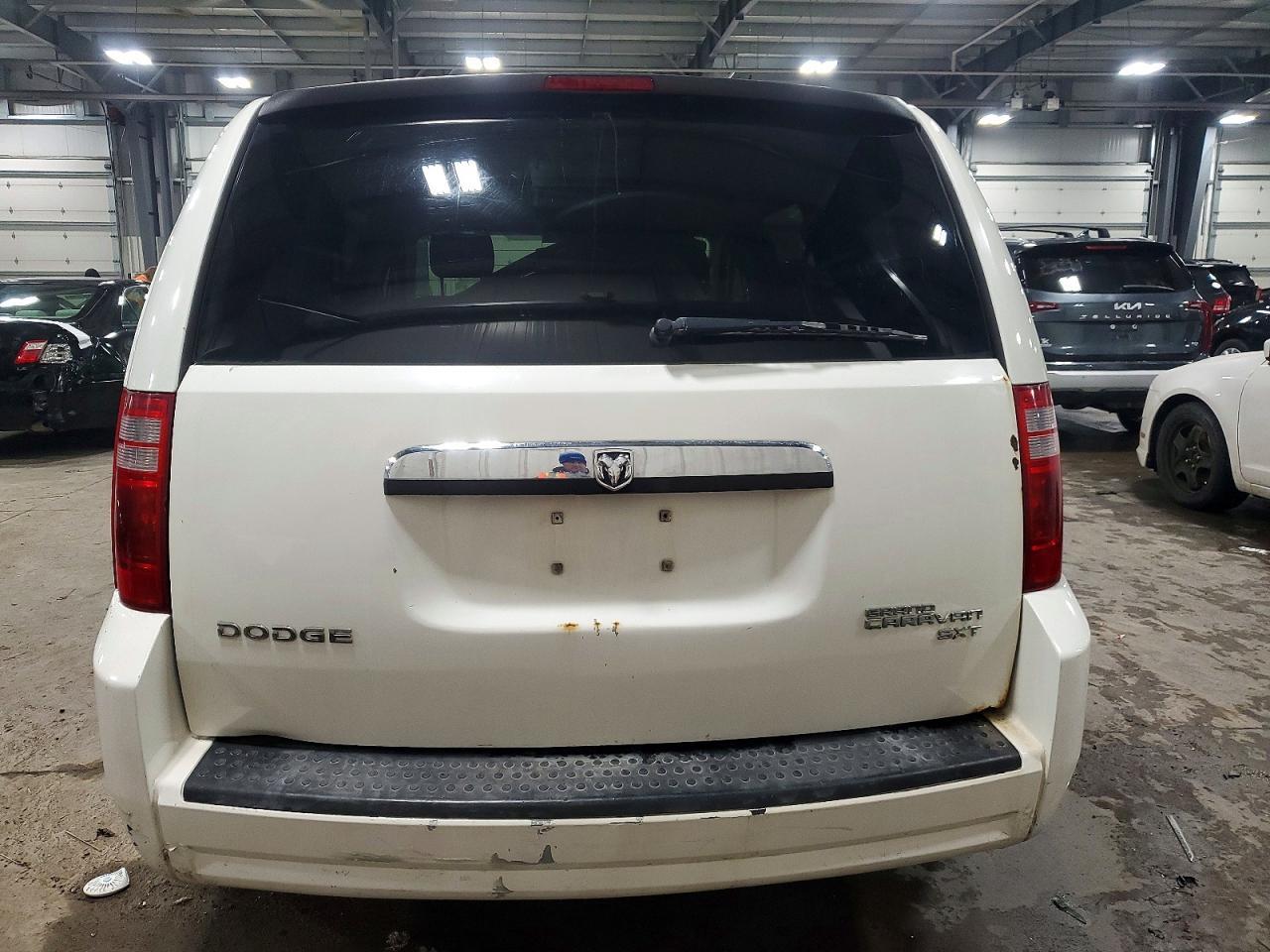 2010 Dodge Grand Caravan Sxt - Image 6