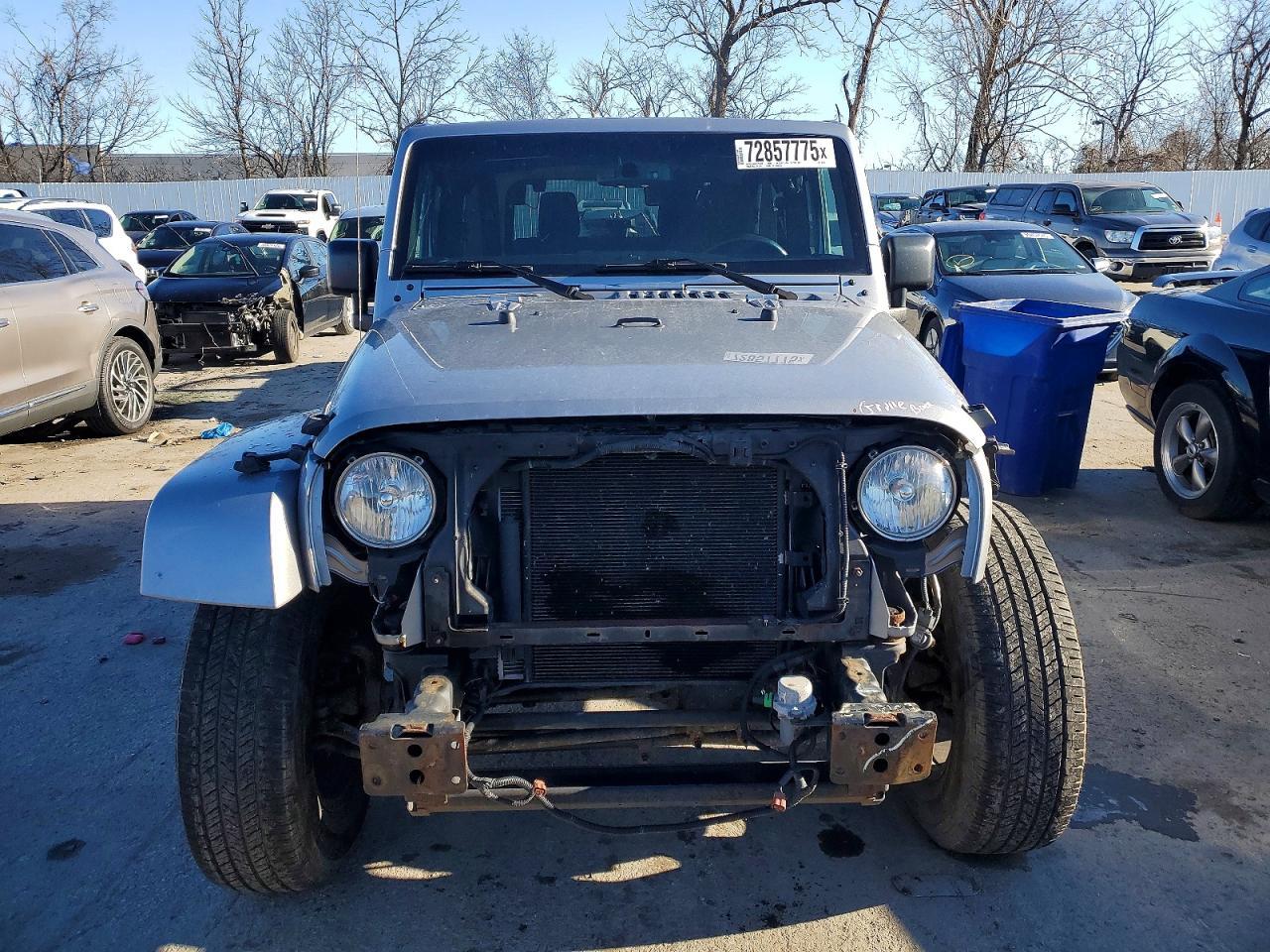 2016 Jeep Wrangler Sahara - Image 5