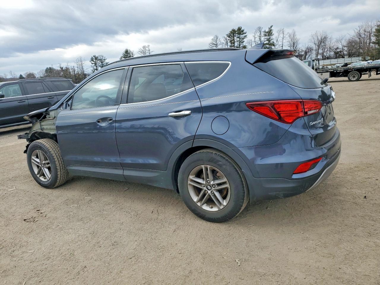 2017 Hyundai Santa Fe Sport - Image 2