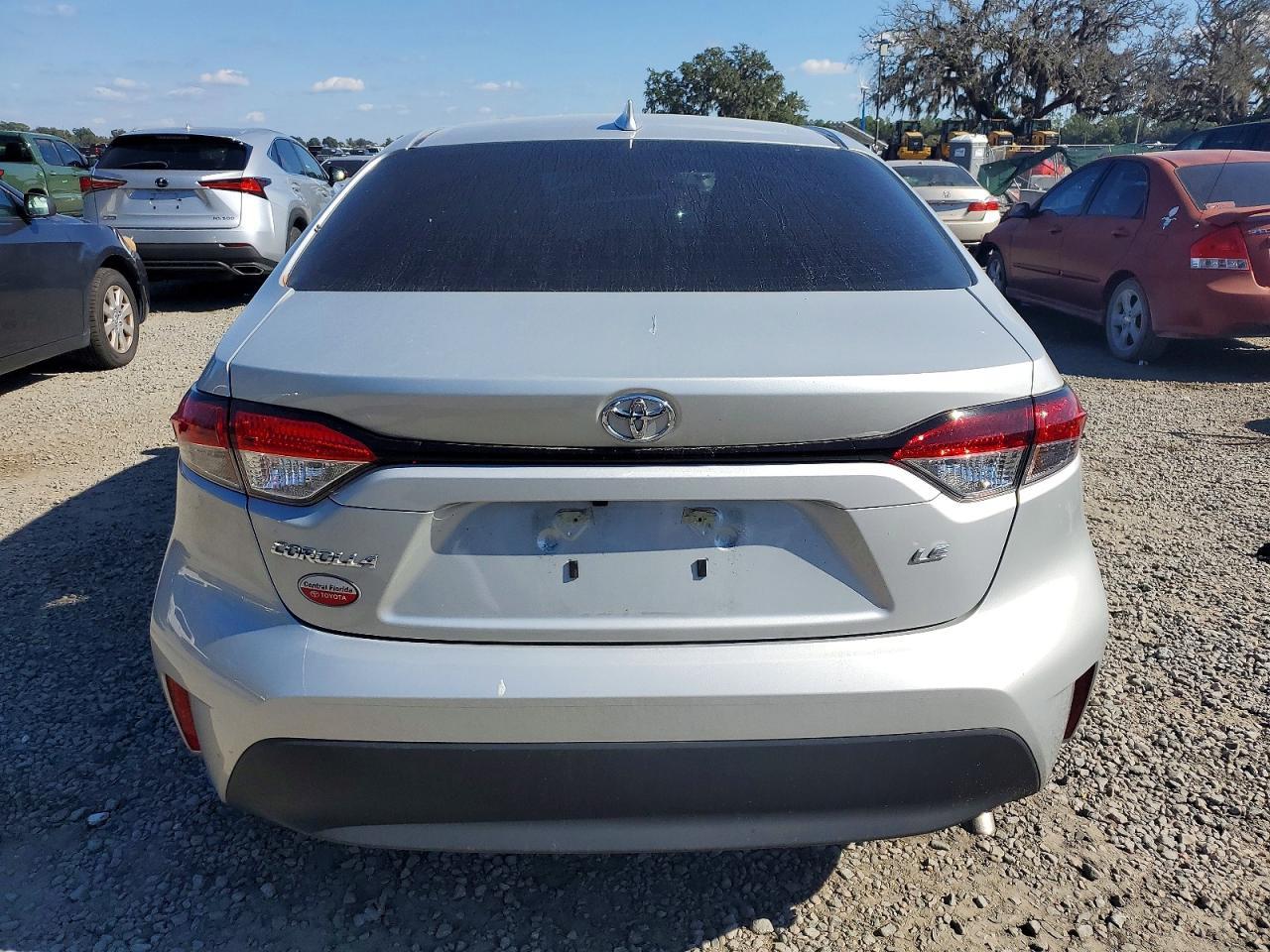 2025 Toyota Corolla Le - Image 6