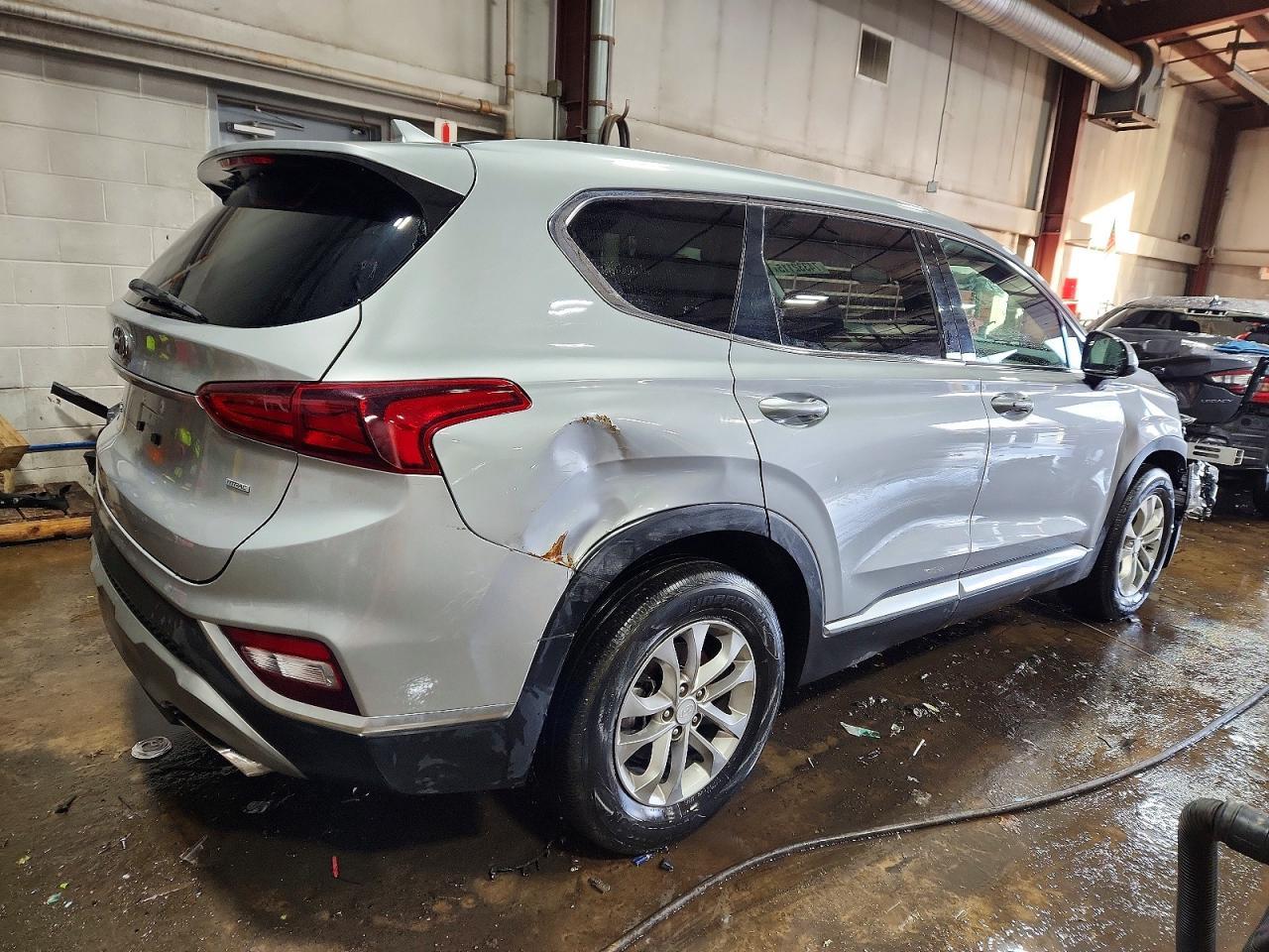 2020 Hyundai Santa Fe Sel - Фото 3