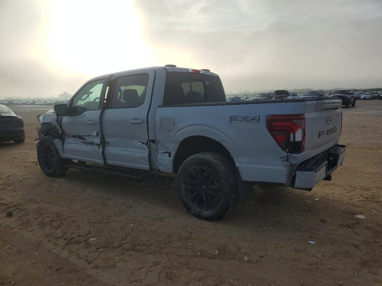 2024 Ford F150 Lariat - Фото 2