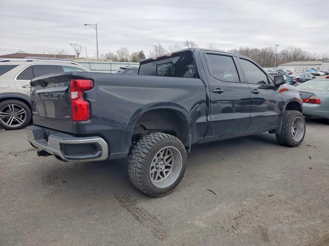 2019 Chevrolet Silverado K1500 Lt - Фото 3