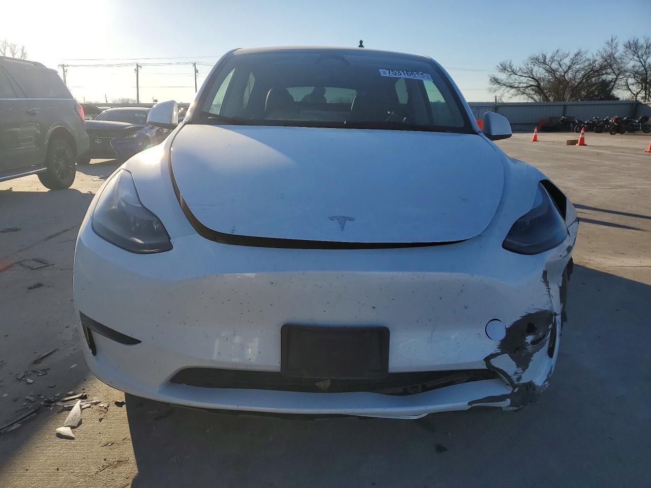 2023 Tesla Model Y - Фото 5