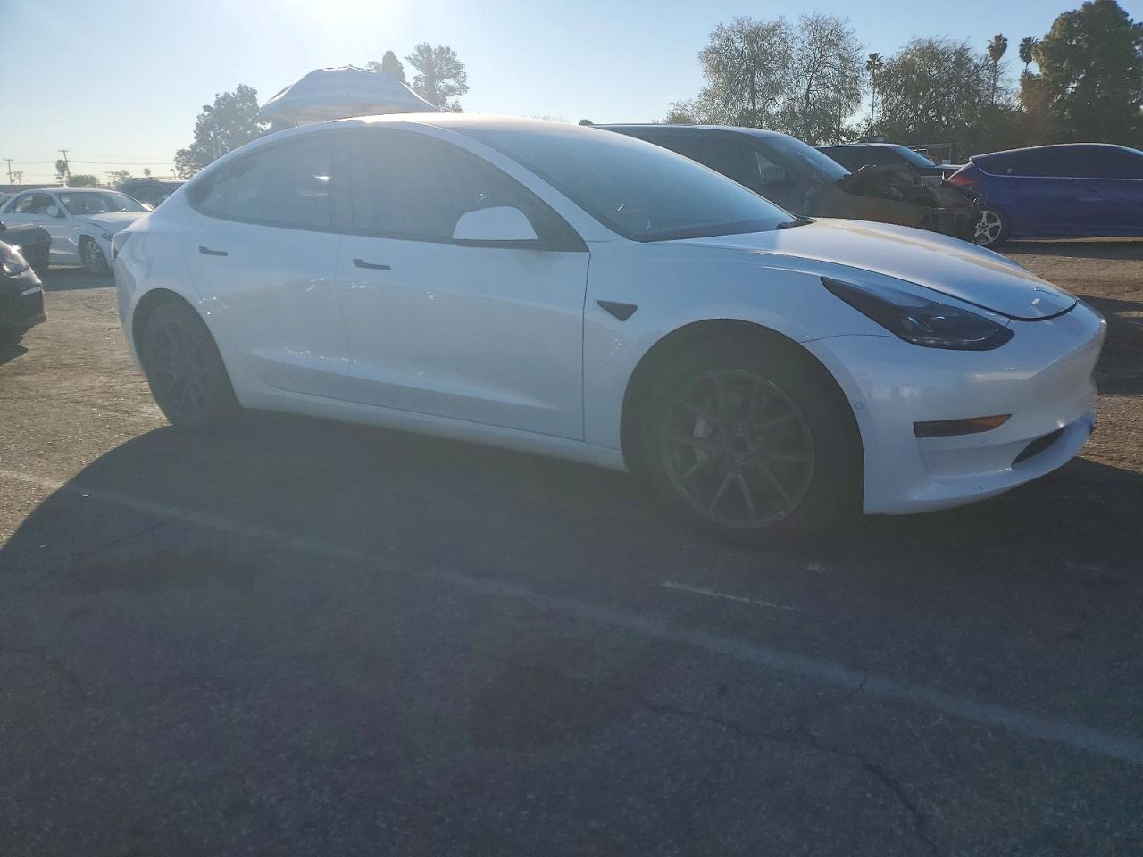 2022 Tesla Model 3 - Image 4