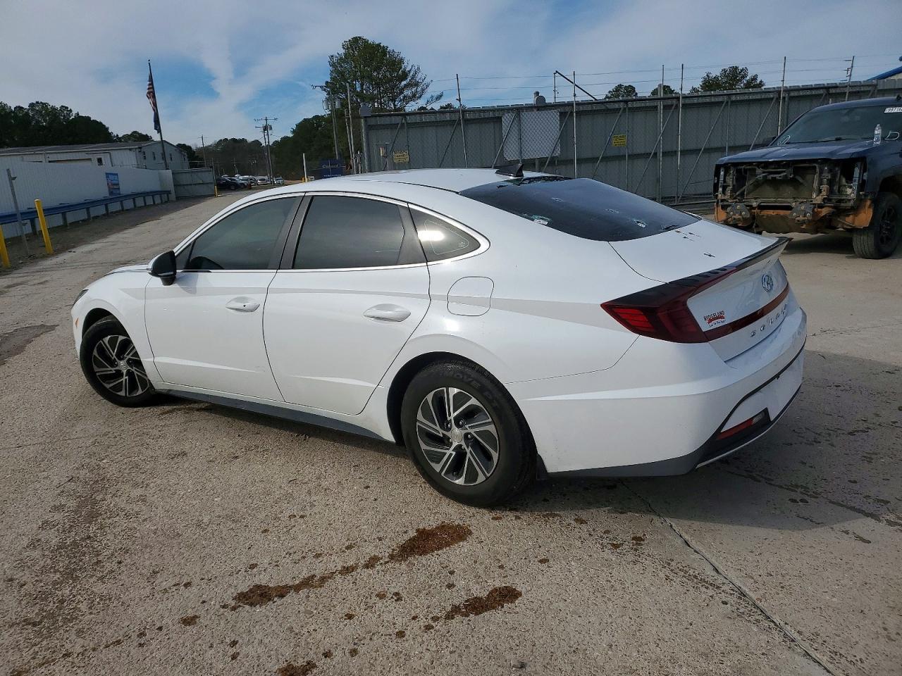 2023 Hyundai Sonata Hybrid - Фото 2