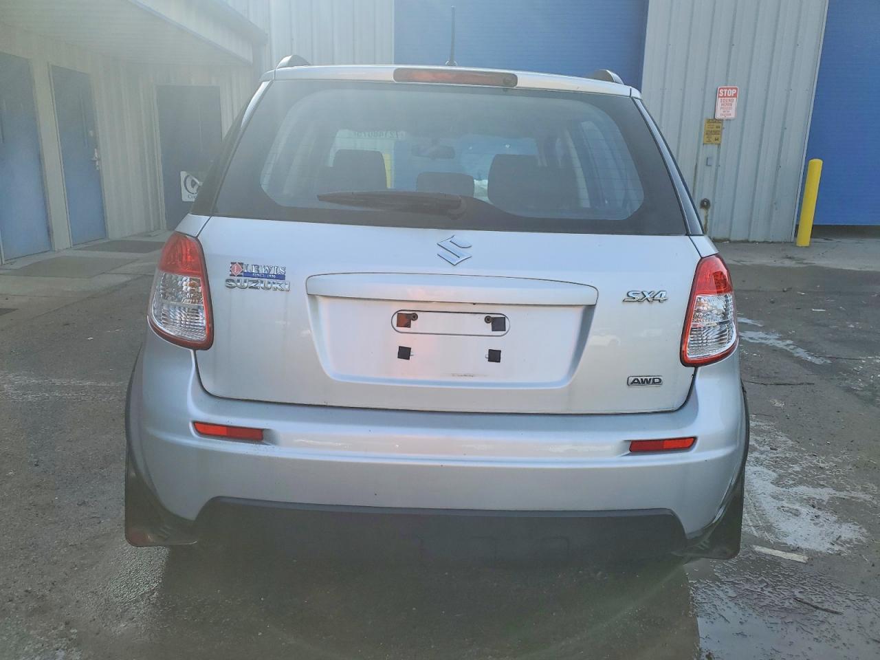 2010 Suzuki Sx4 - Image 6