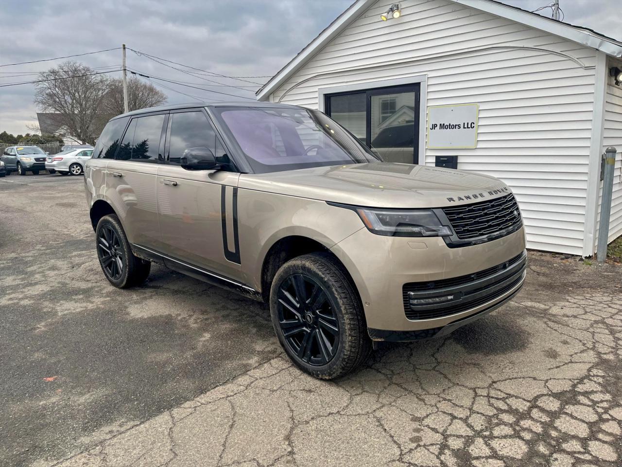 2023 Land Rover Range Rover Se - Image 4