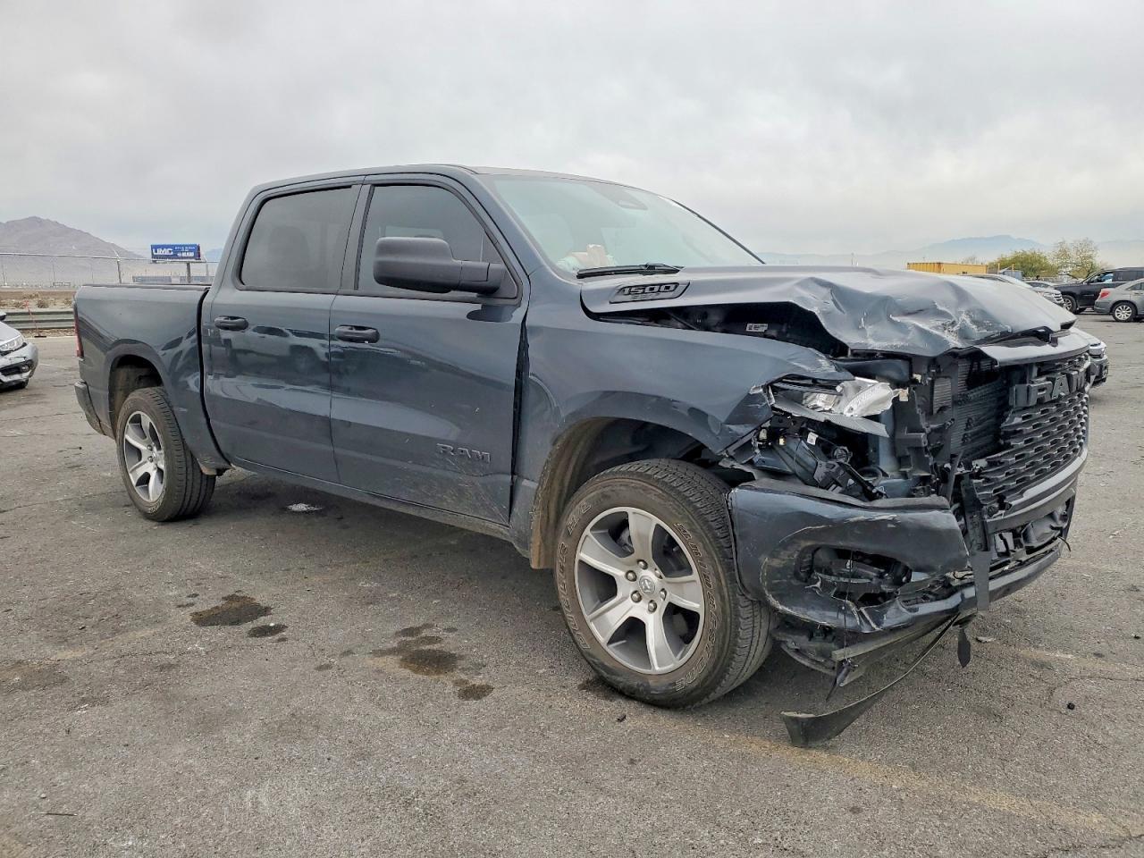 2025 Ram 1500 Tradesman - Фото 4