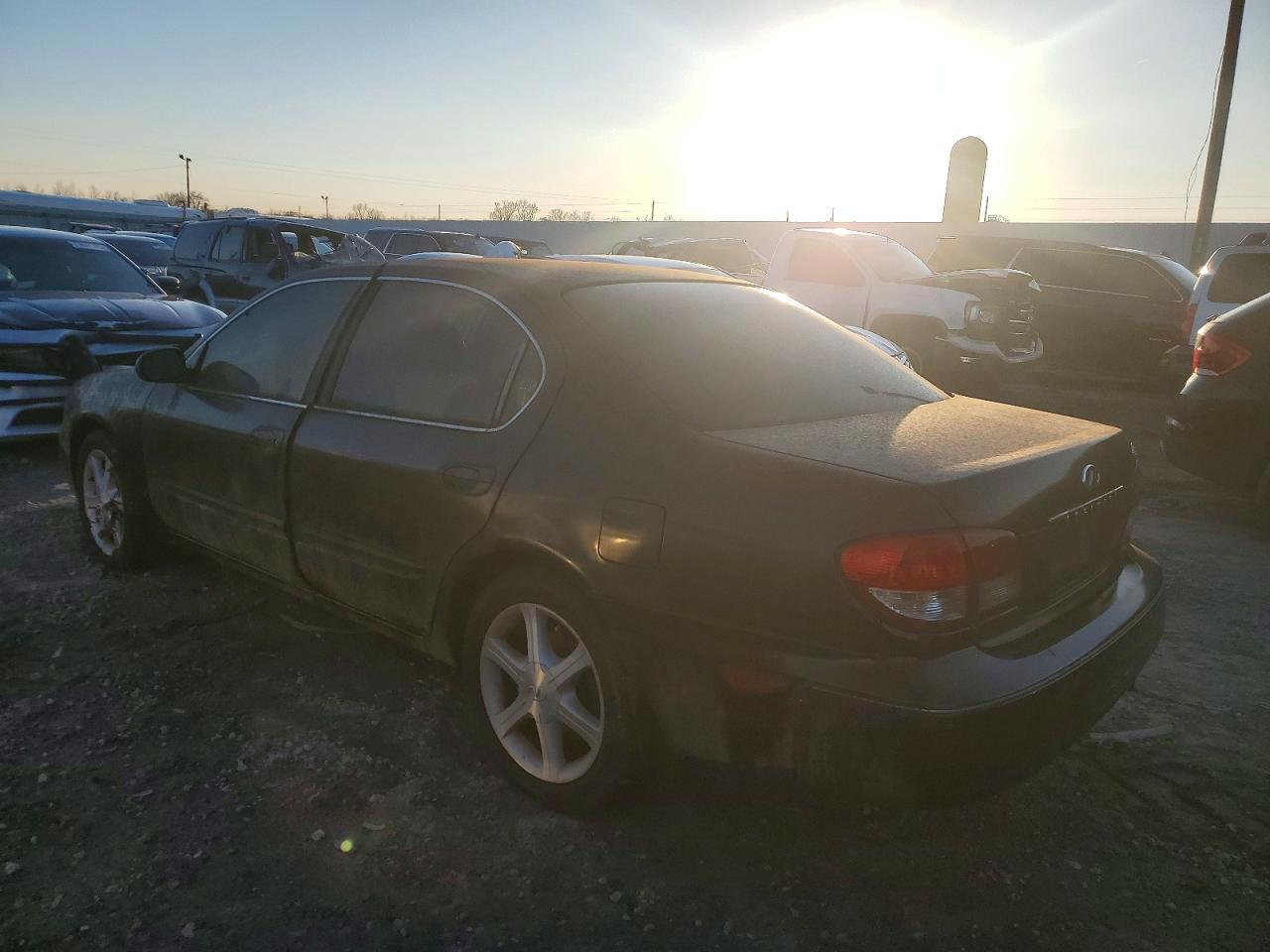 2002 Infiniti I35 Base - Фото 2