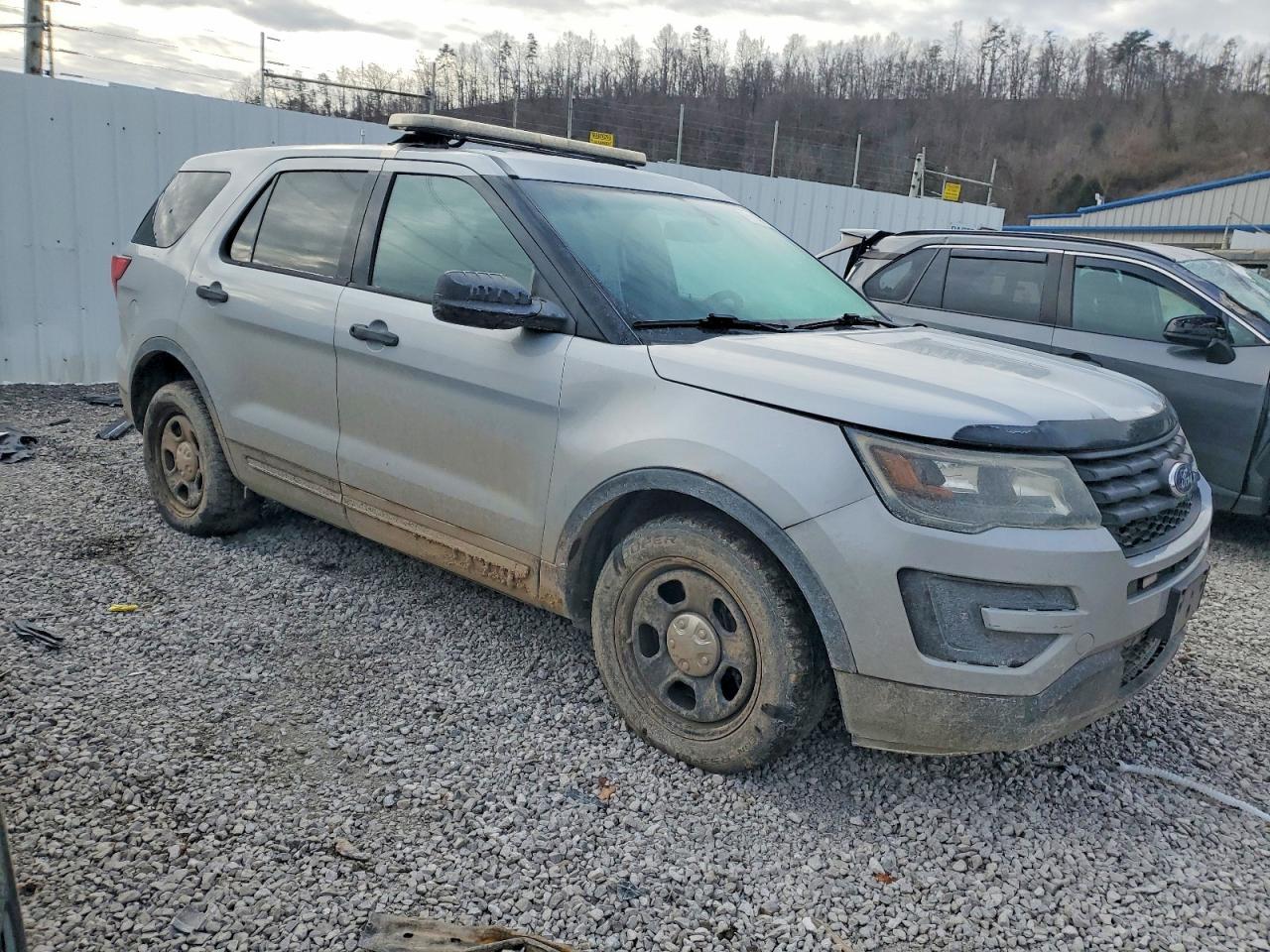 2016 Ford Explorer Police Interceptor - Фото 4