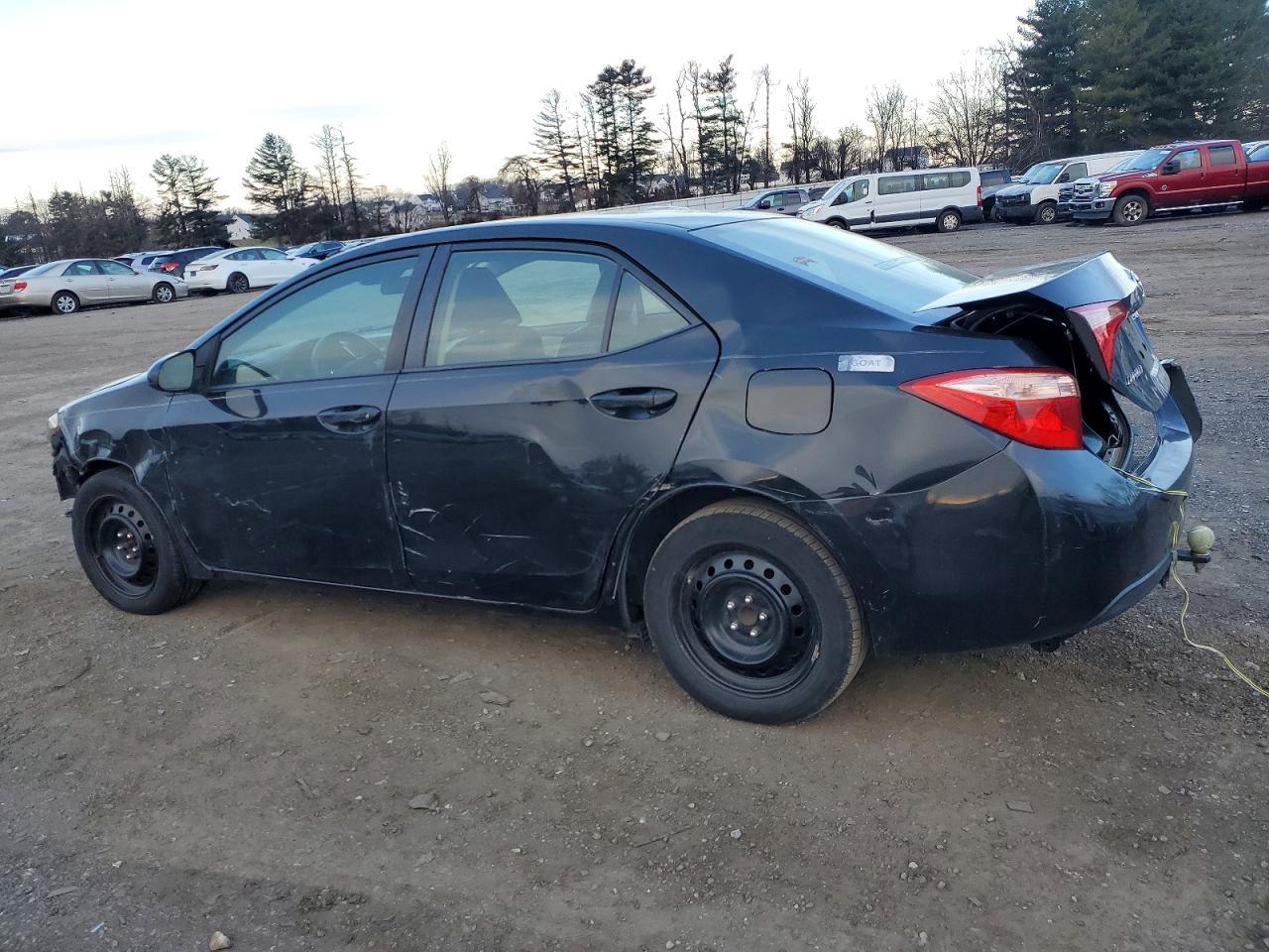 2017 Toyota Corolla - Фото 2