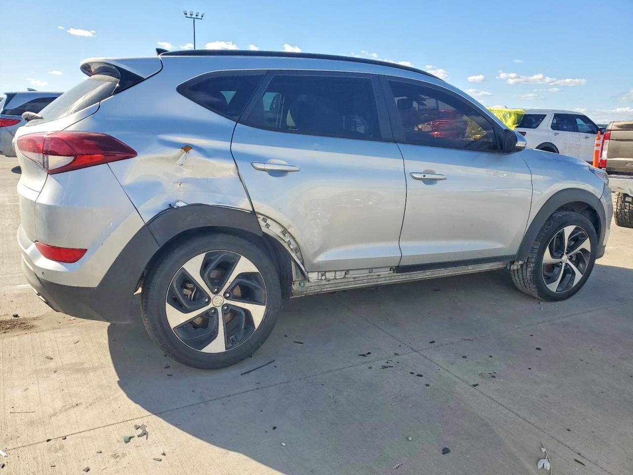 2018 Hyundai Tucson Value - Image 3
