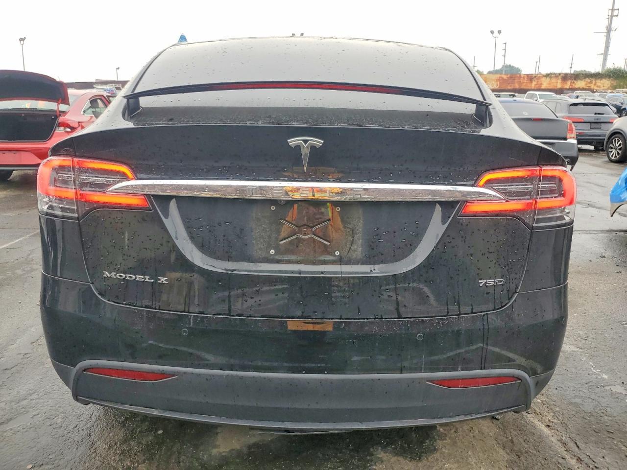 2017 Tesla Model X - Image 6
