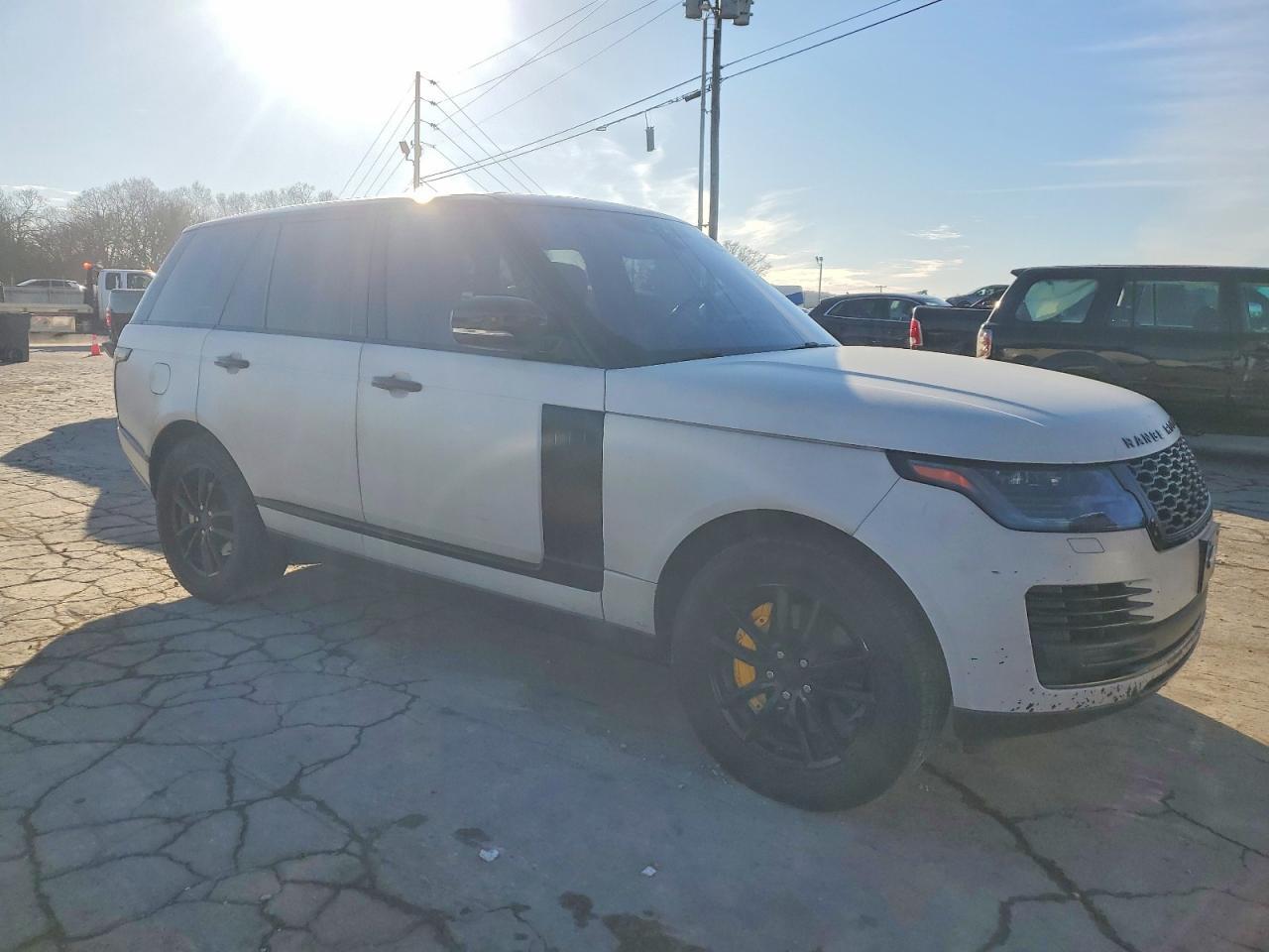 2018 Land Rover Range Rover - Image 4