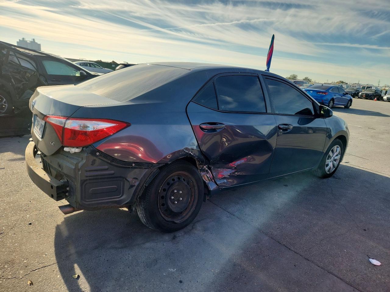 2016 Toyota Corolla Le - Image 3