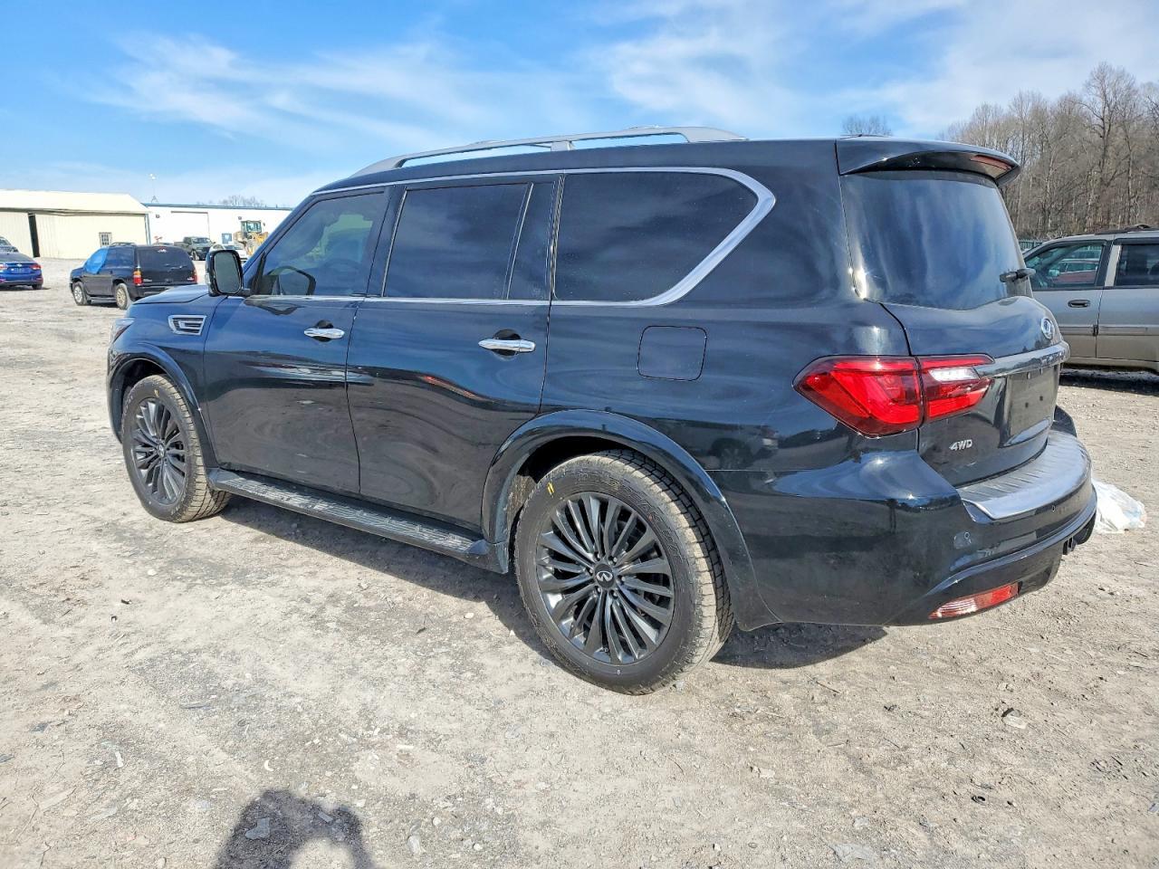 2024 Infiniti Qx80 Luxe - Image 2