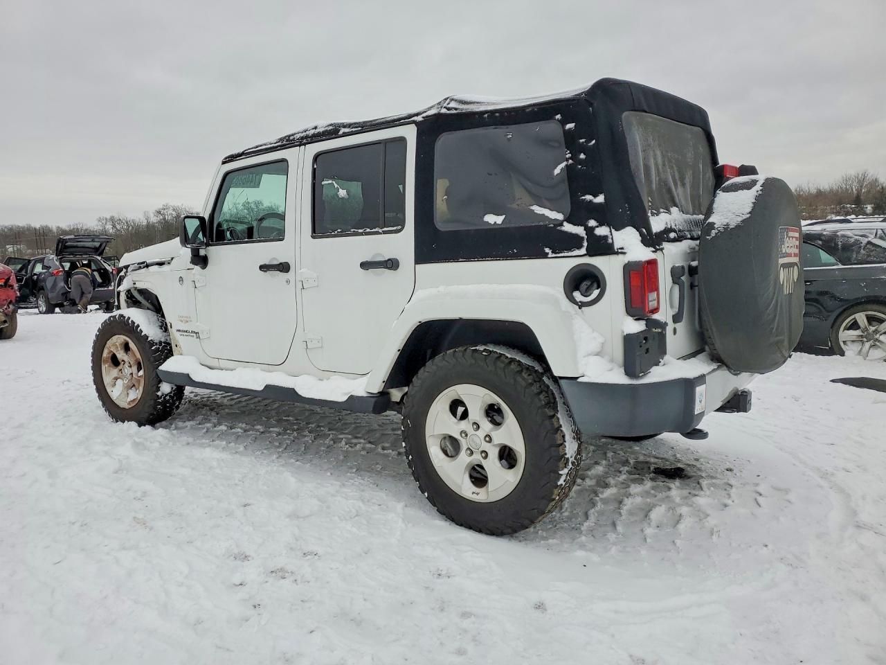 2014 Jeep Wrangler Unlimited Sahara - Image 2