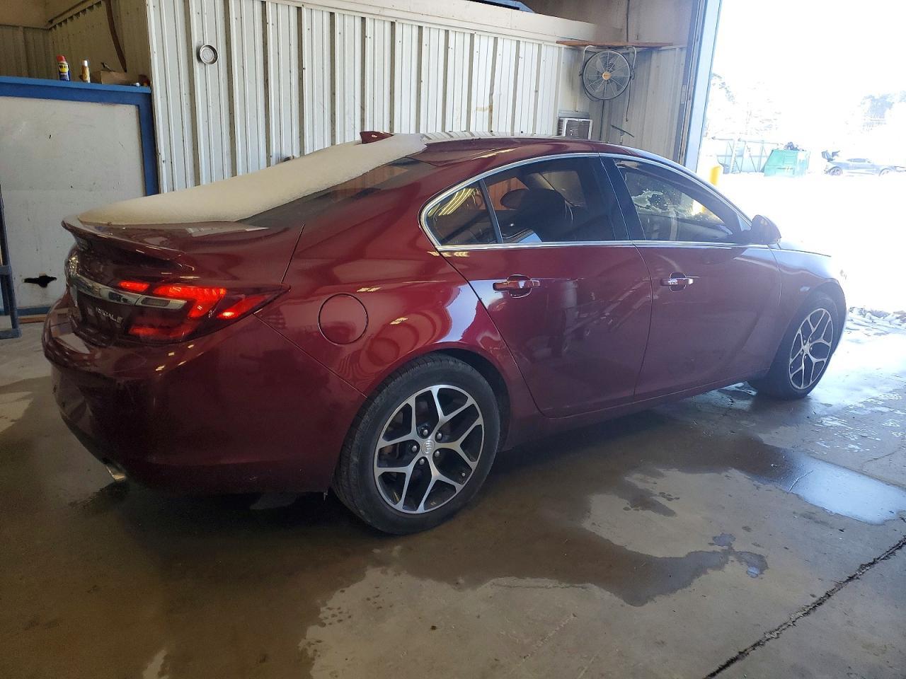 2016 Buick Regal Sport Touring - Фото 3