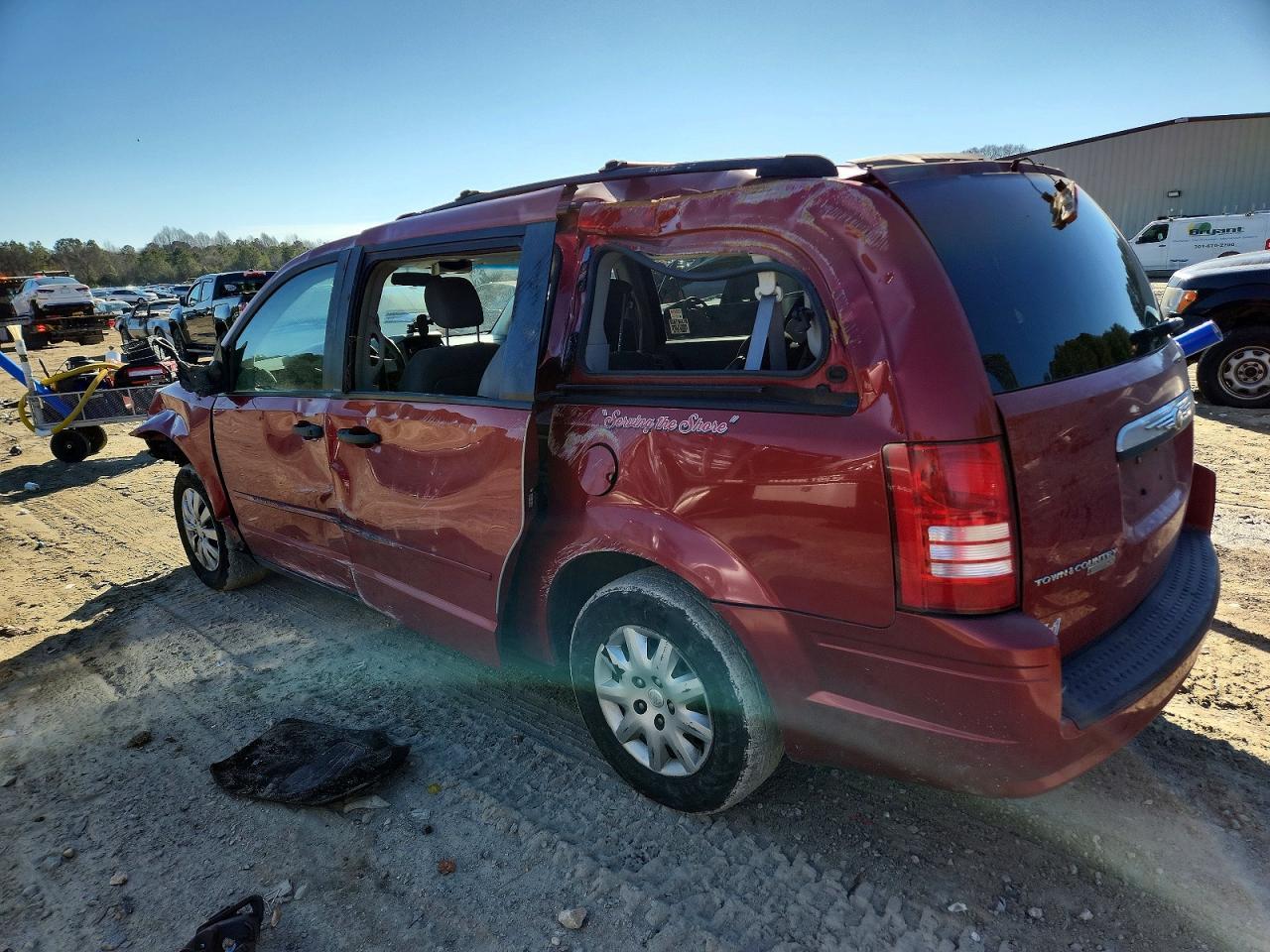 2008 Chrysler Town & Country Lx - Image 2