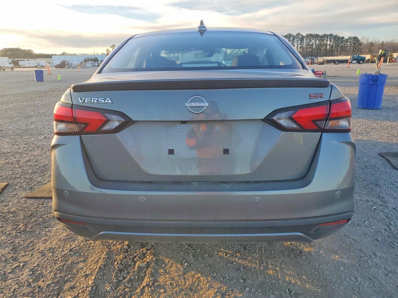 2025 Nissan Versa Sr - Фото 6