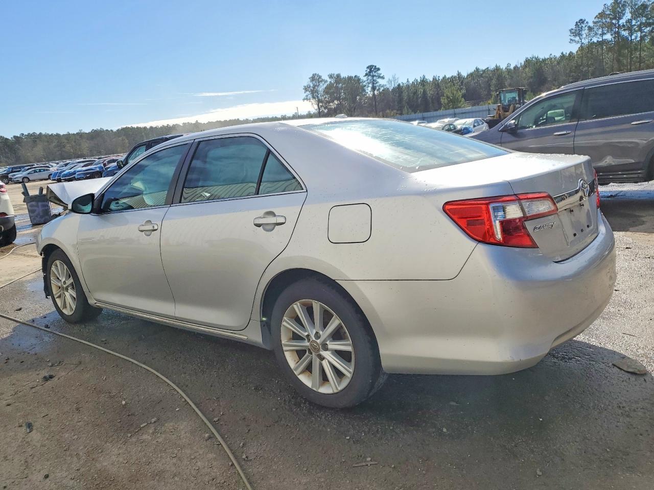 2012 Toyota Camry Xle - Image 2
