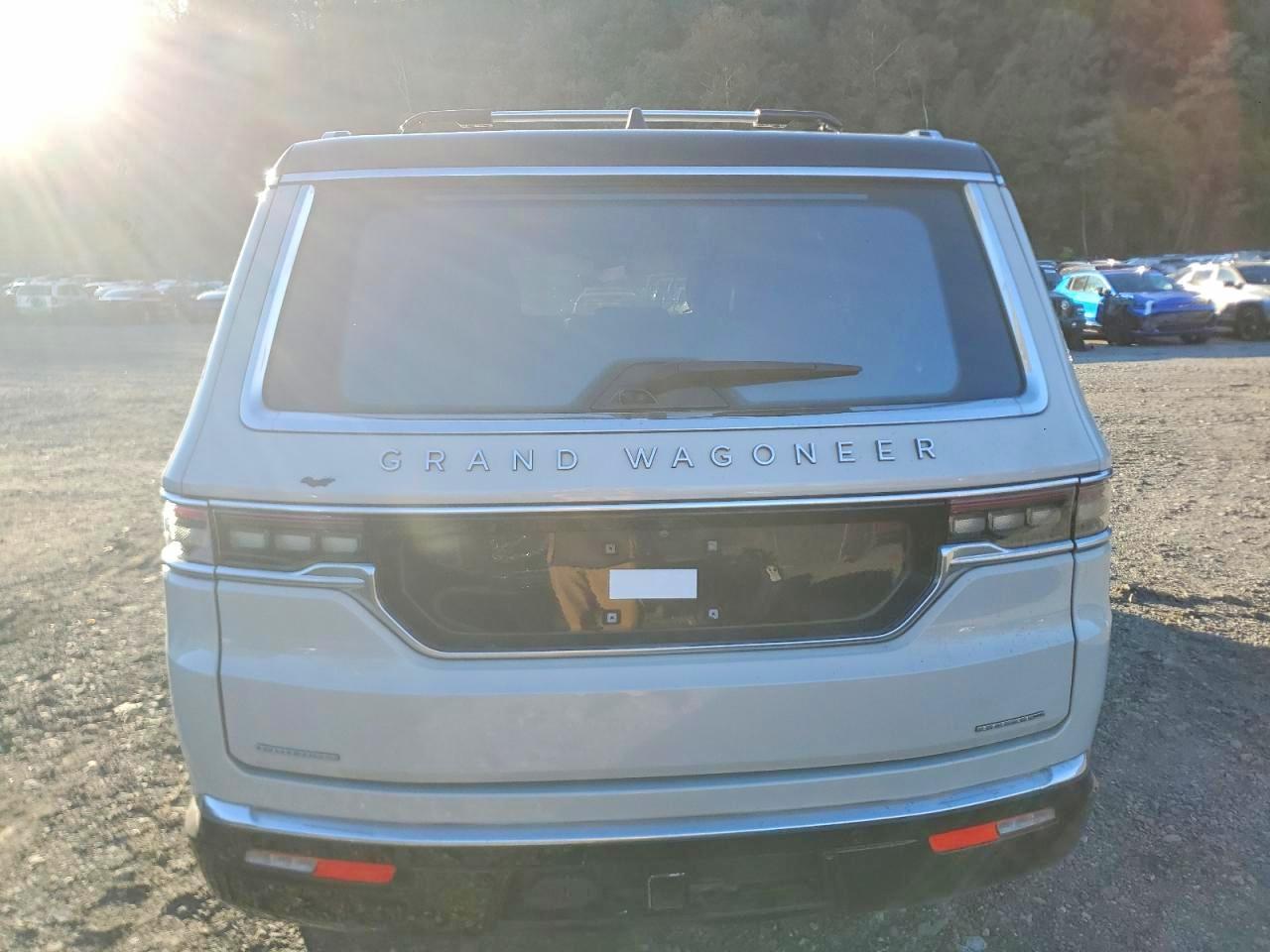 2022 Jeep Grand Wagoneer Series Iii - Фото 6