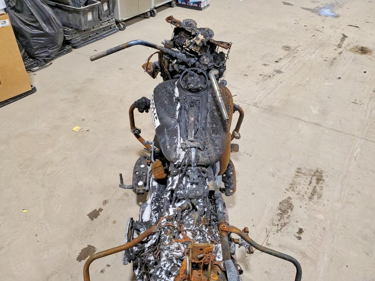 2021 Harley-Davidson Flhtk - Фото 6