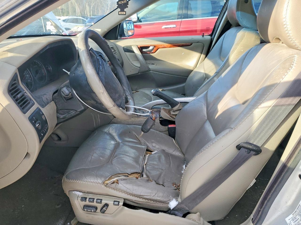 2005 Volvo Xc70 - Image 7