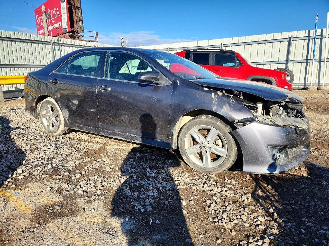 2014 Toyota Camry L - Image 4