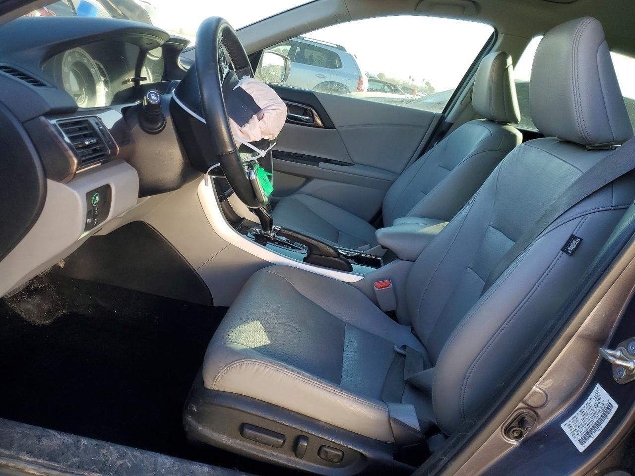 2017 Honda Accord Touring - Фото 7