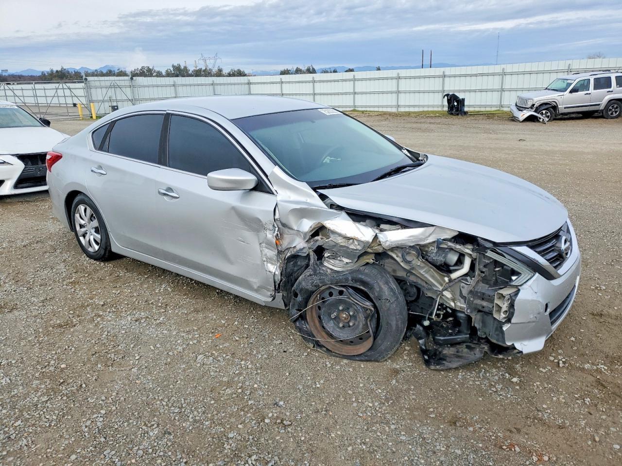 2016 Nissan Altima 2.5 - Фото 4