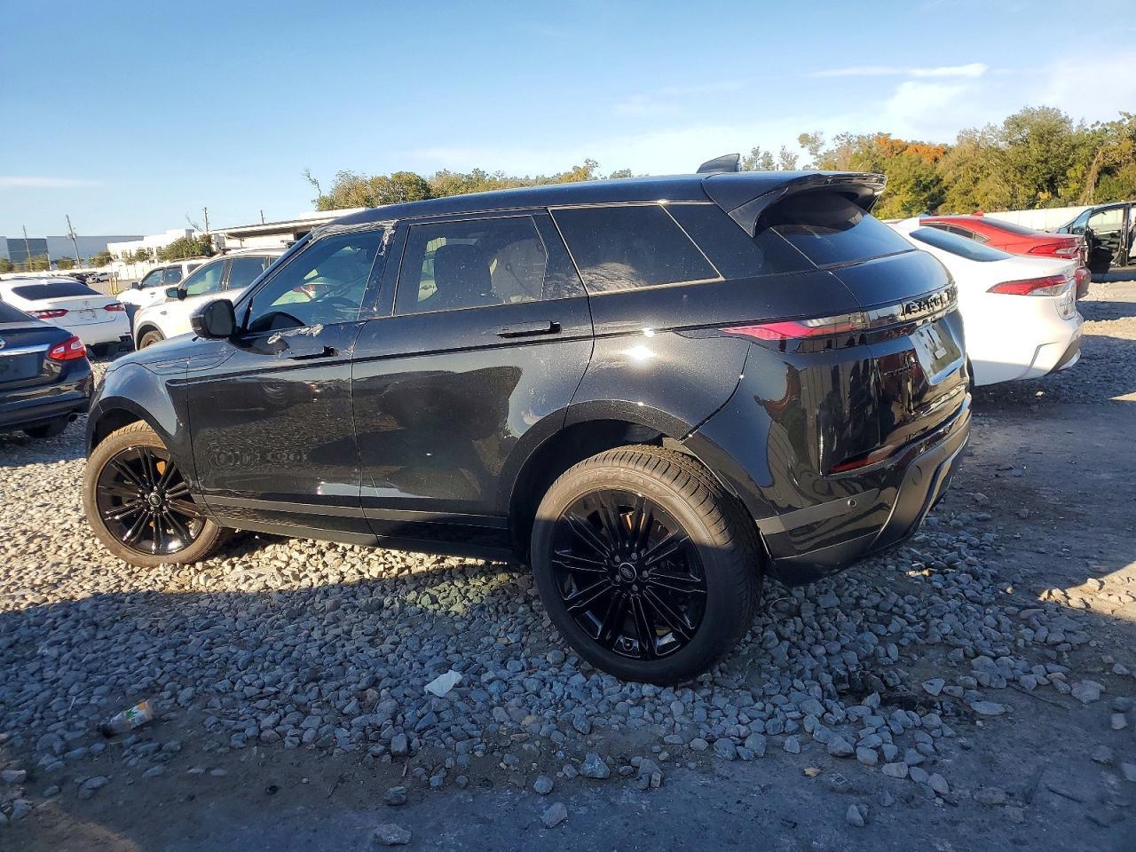 2026 Land Rover Range Rover Evoque S - Фото 2