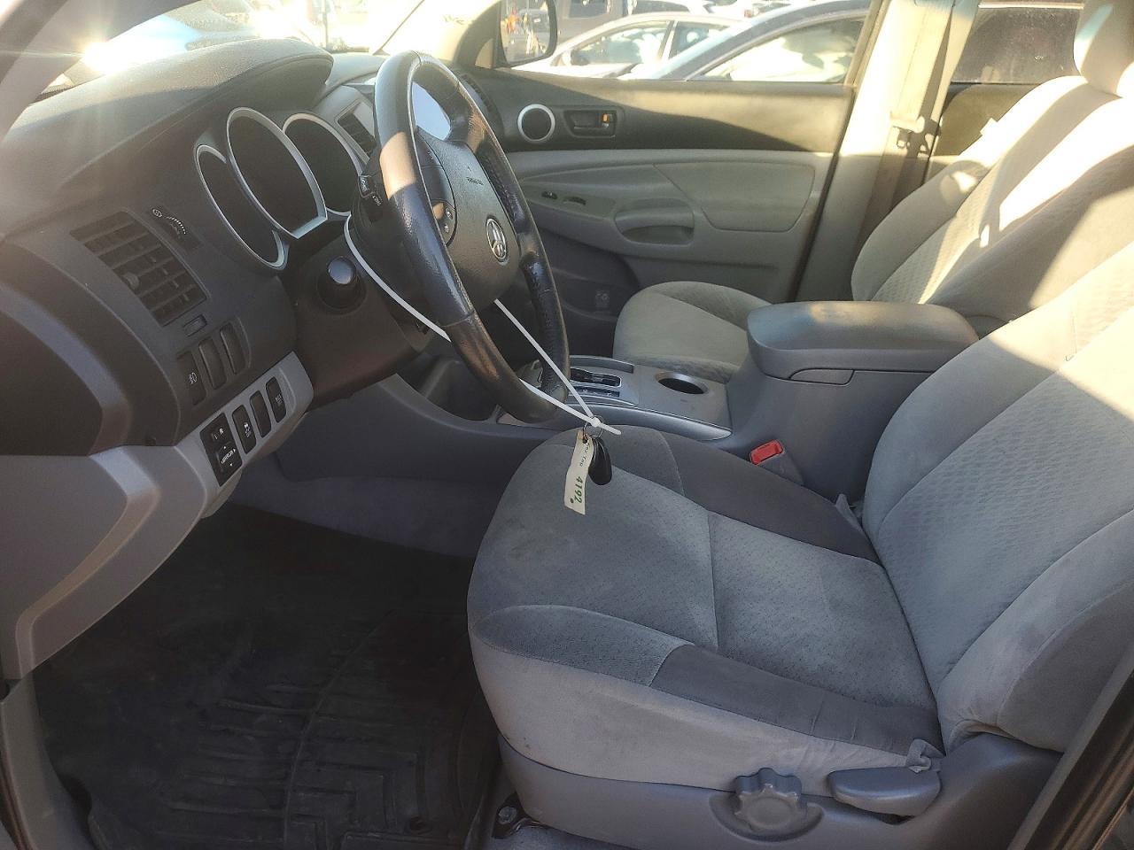 2010 Toyota Tacoma V6 - Image 7