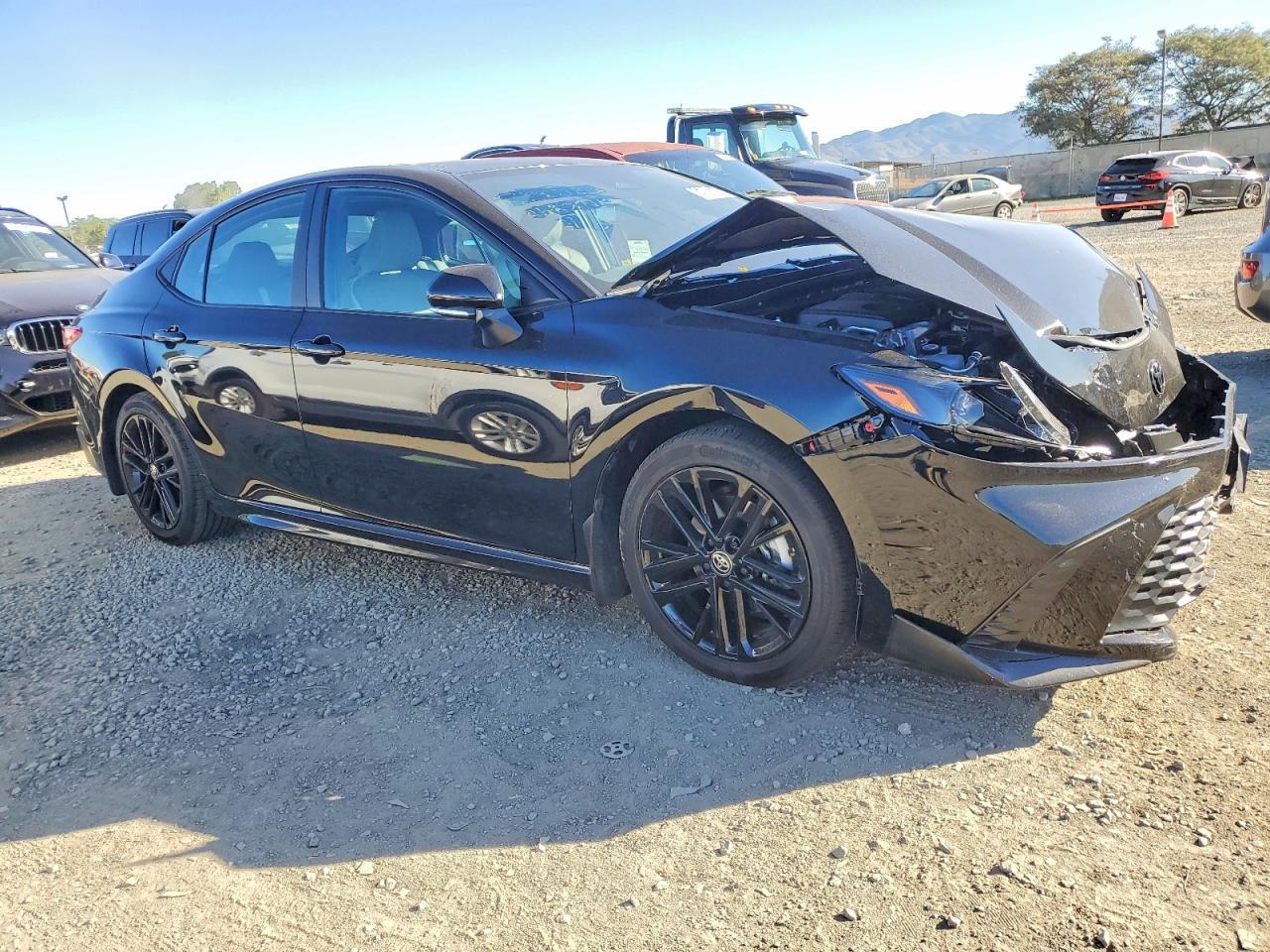 2025 Toyota Camry Se - Фото 4