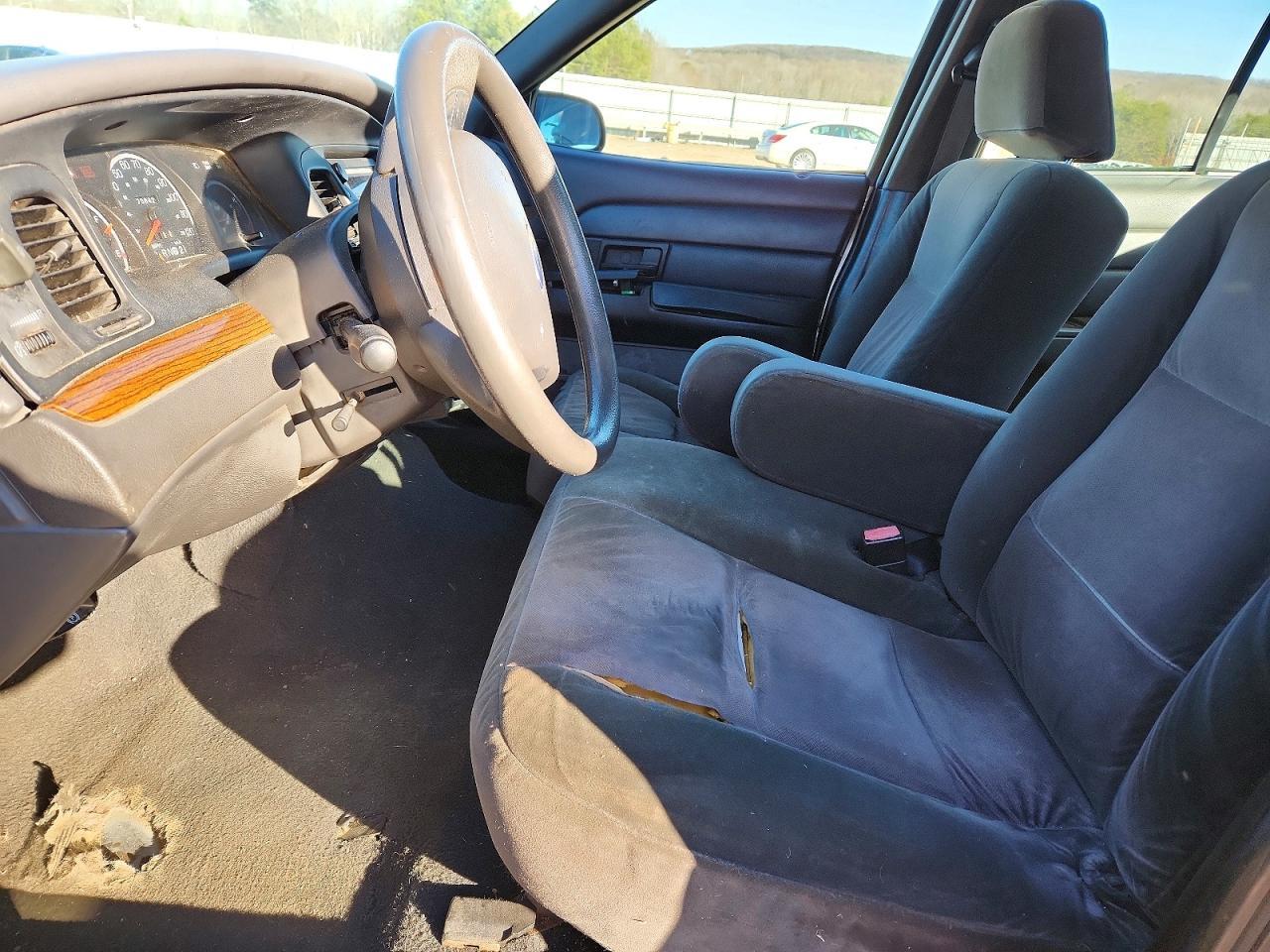 2005 Ford Crown Victoria - Фото 7