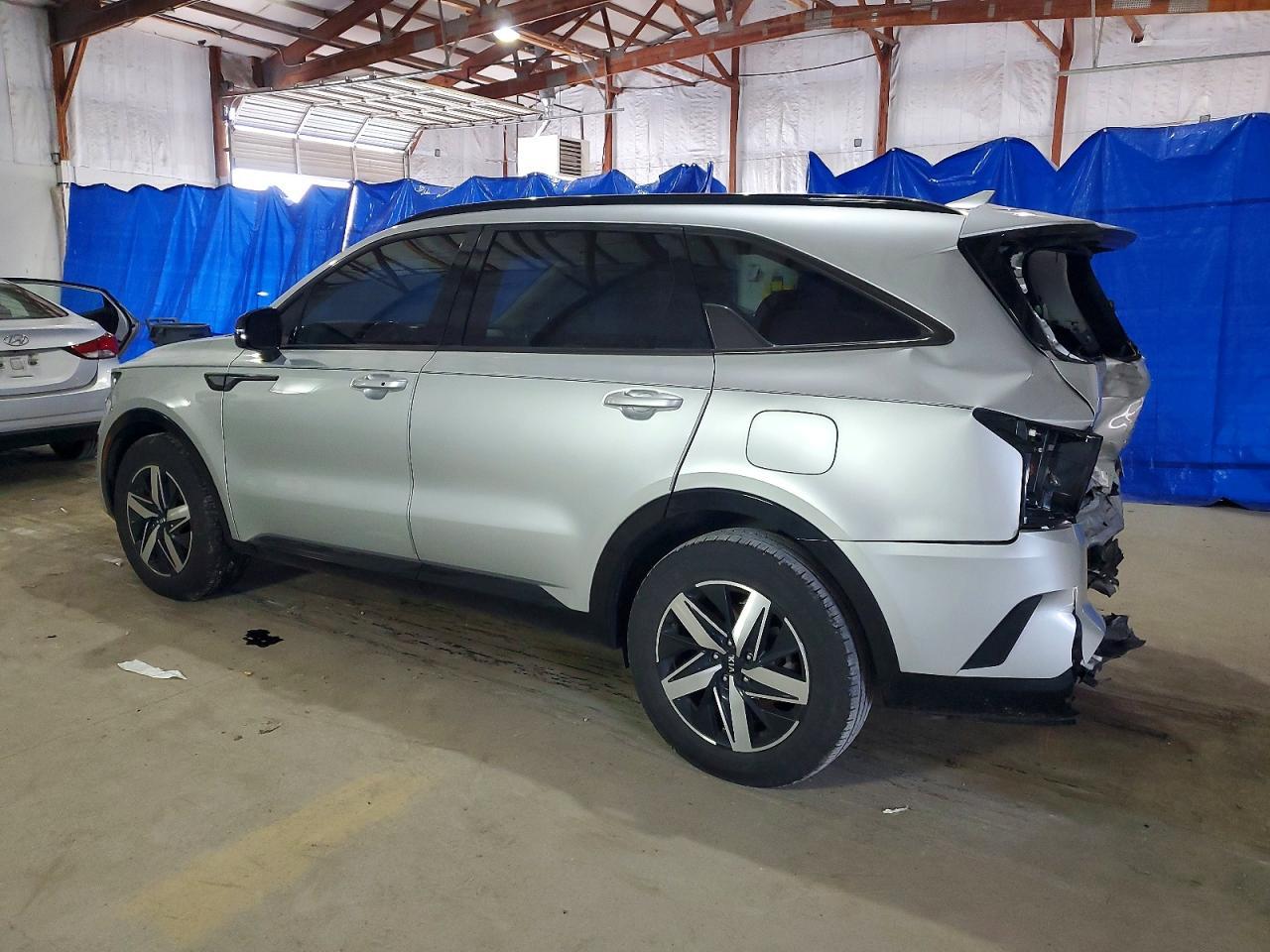 2021 Kia Sorento - Image 2