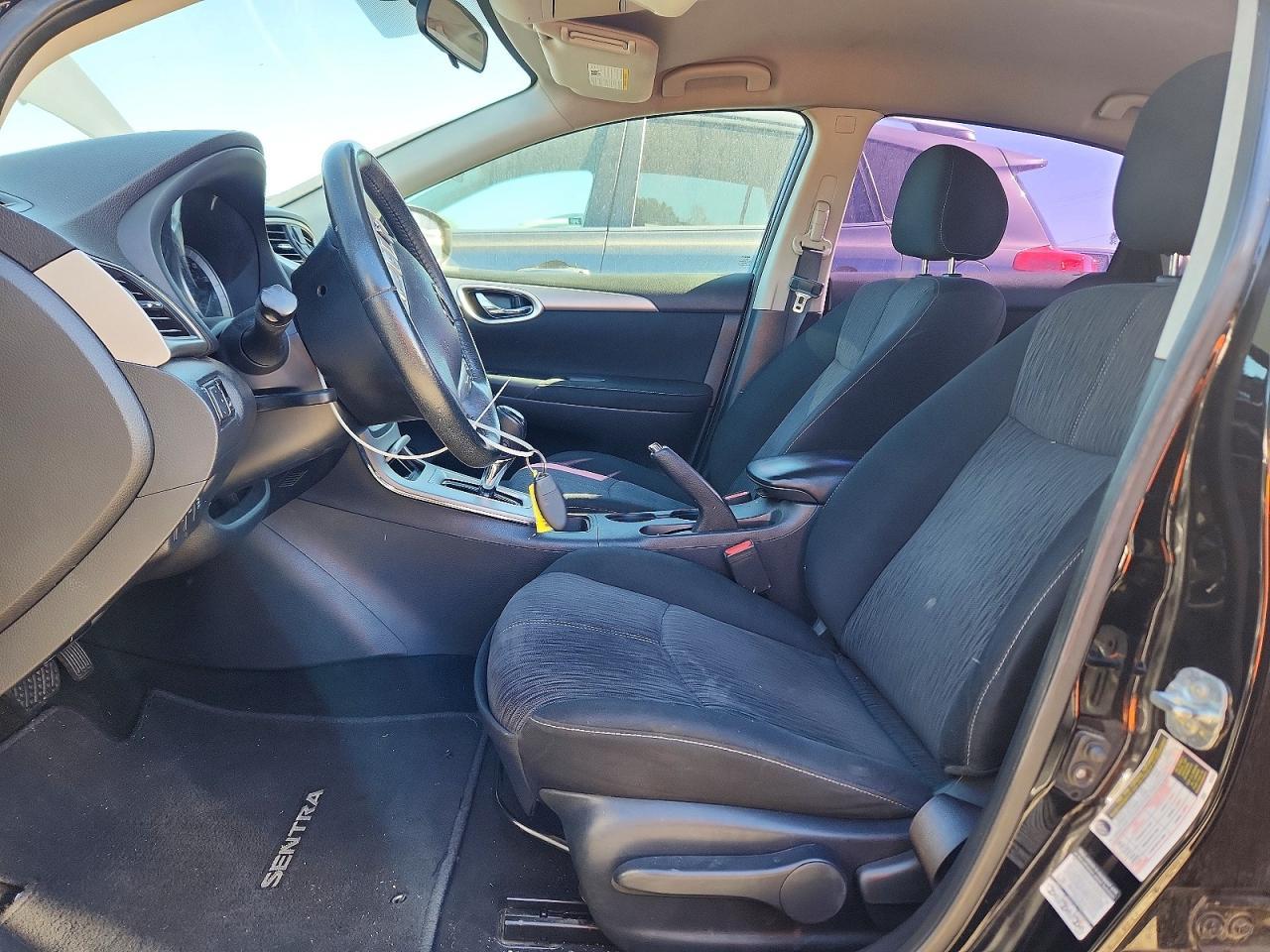 2015 Nissan Sentra S - Image 7