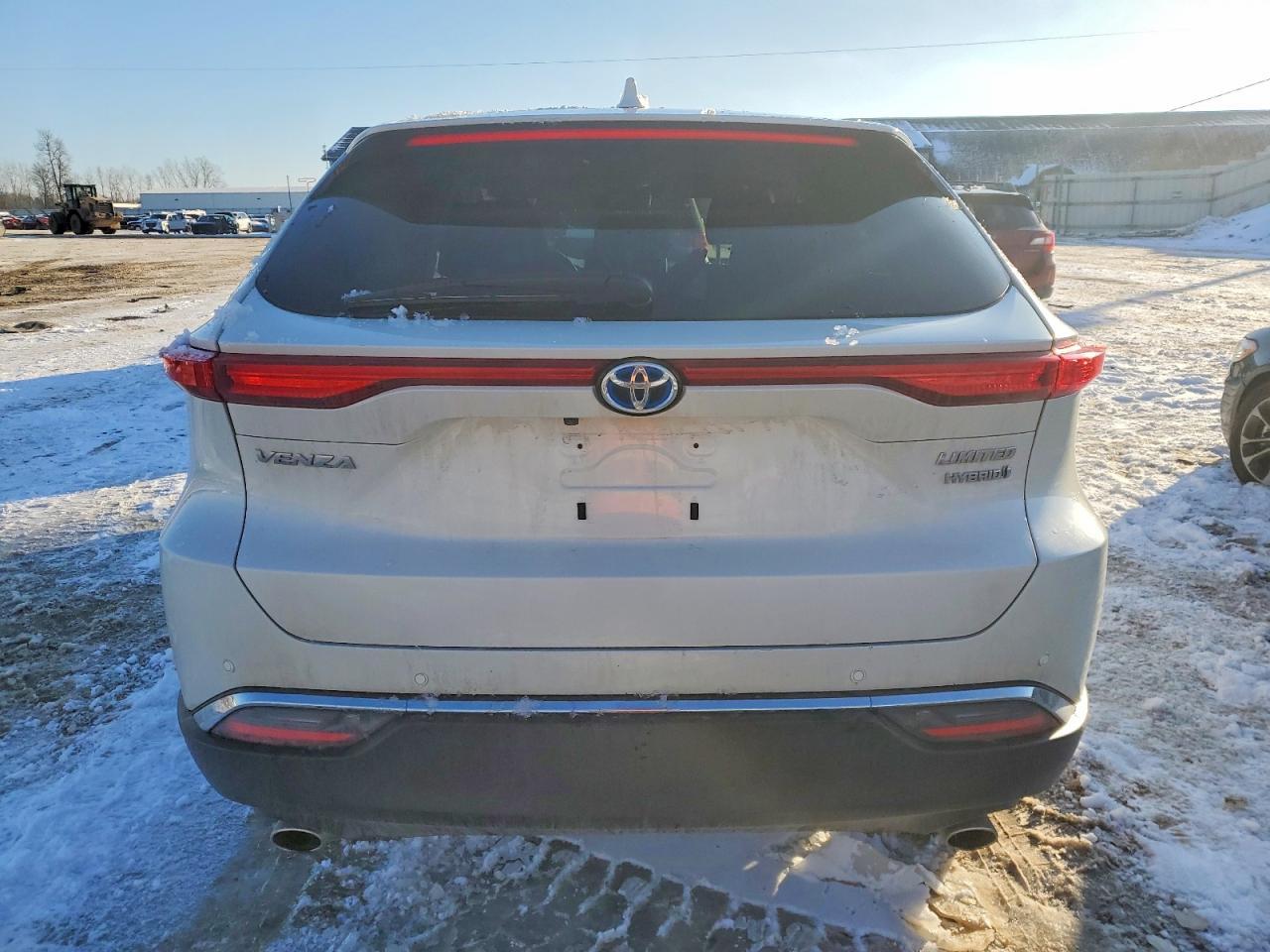 2021 Toyota Venza Le - Image 6