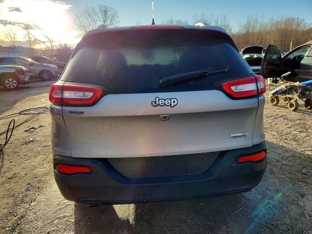 2017 Jeep Cherokee Latitude - Фото 6