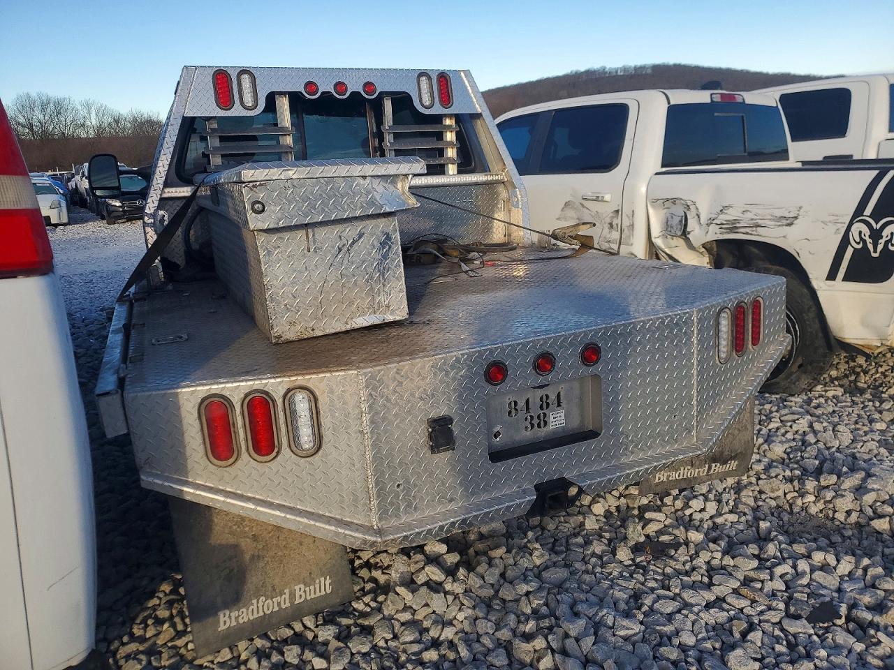 2002 Ford F250 Super Duty Flatbed Truck - Фото 2