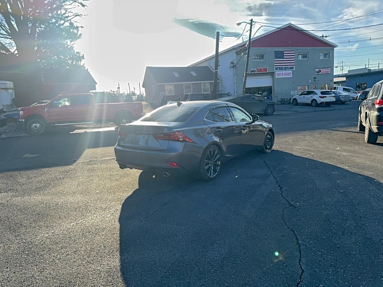 2016 Lexus Is 300 - Фото 4