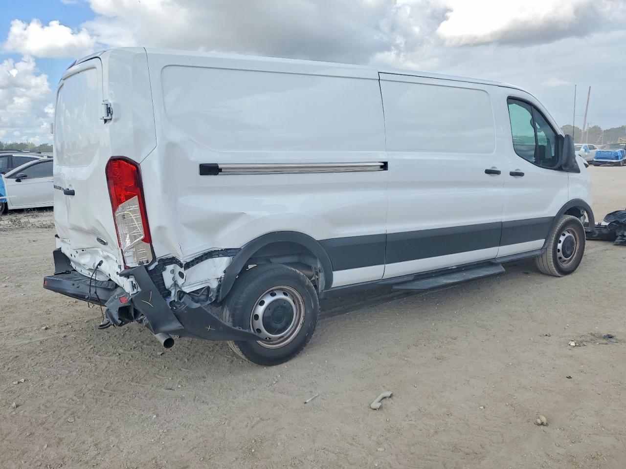 2025 Ford Transit T-250 Delivery Van - Фото 3