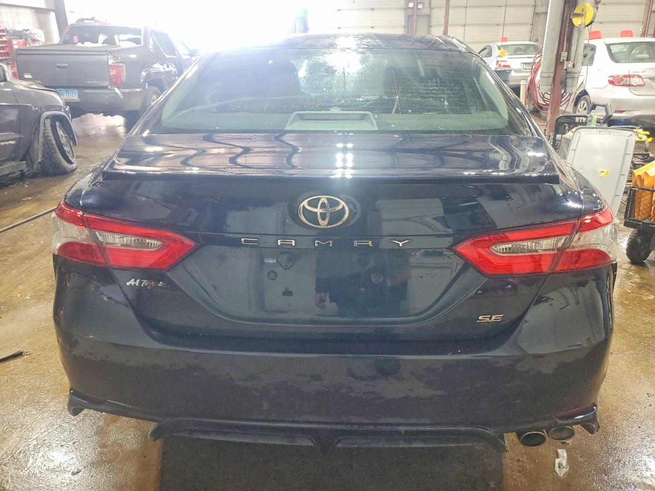 2018 Toyota Camry L - Фото 6
