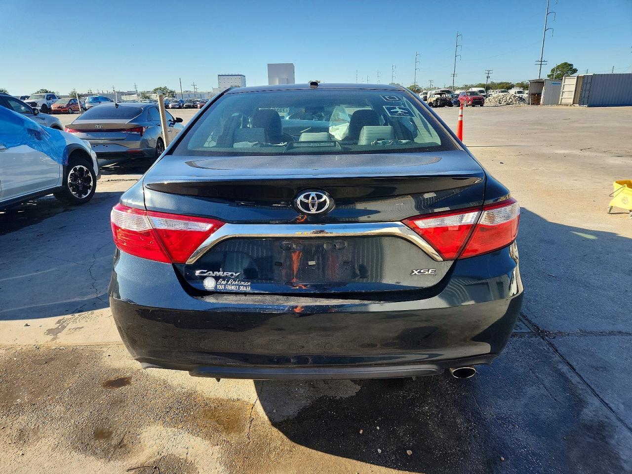 2016 Toyota Camry - Фото 6