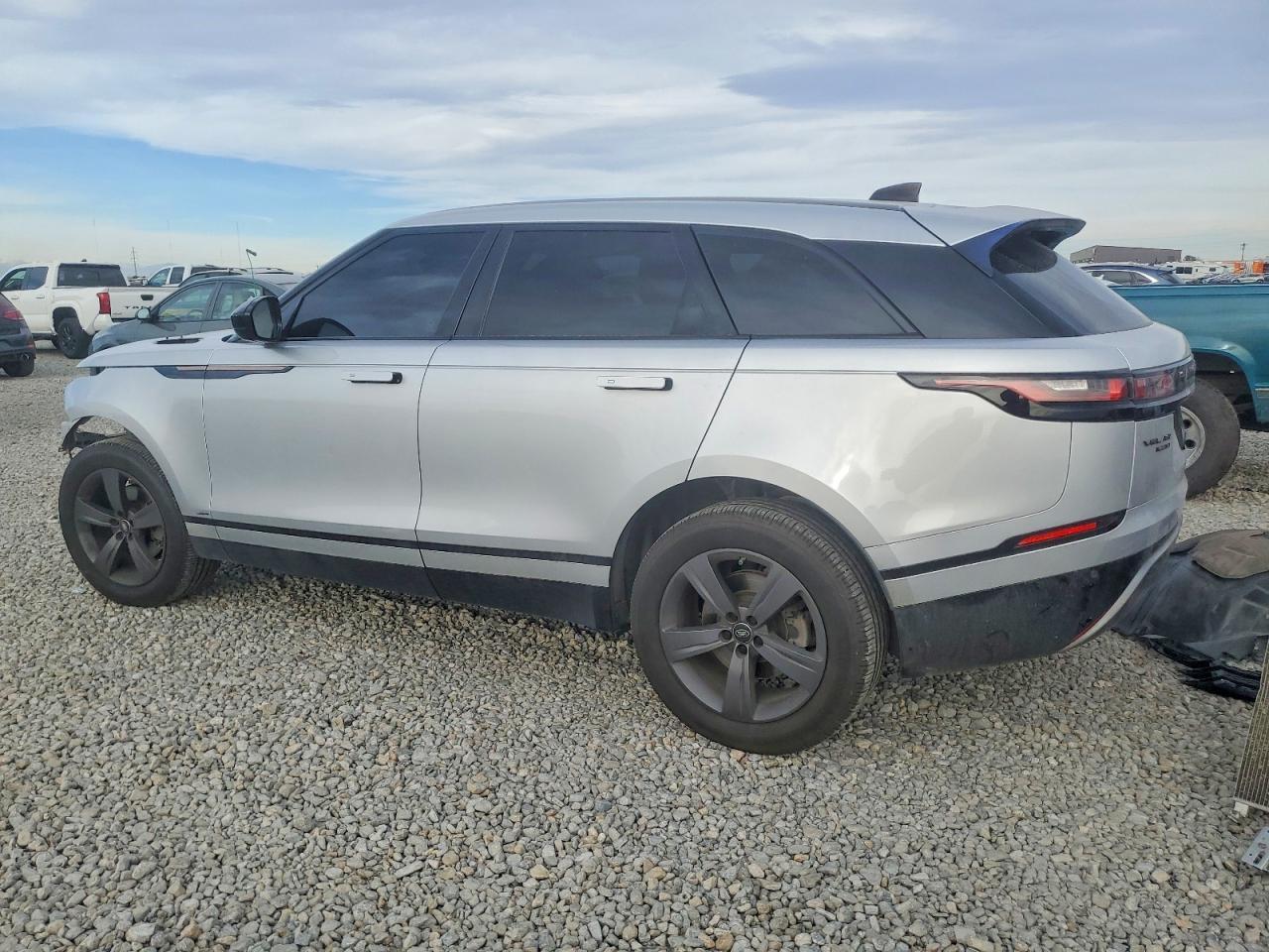 2020 Land Rover Range Rover Velar R-Dynamic S - Фото 2