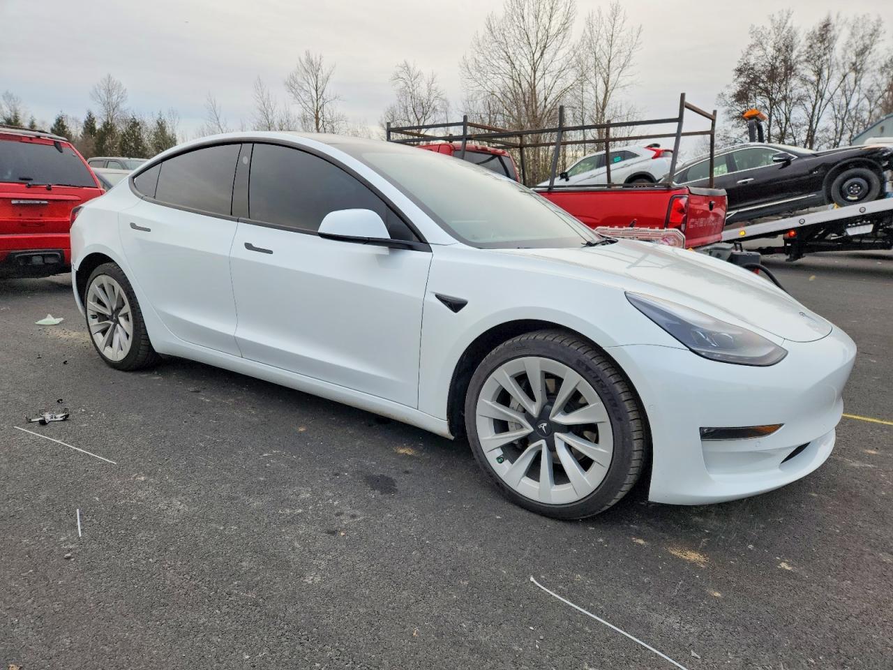 2022 Tesla Model 3 - Фото 4